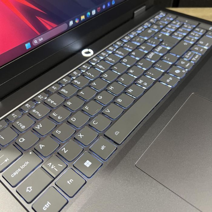 Ноутбук Lenovo LOQ 144Hz i5-13450HX/16Gb/512gb SSD/RTX5060 Б/В