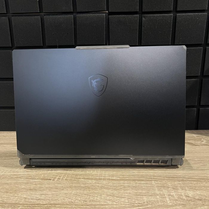 Ноутбук MSi Cyborg 144Hz i5-12450H/16gb /512Gb SSD/RTX4050 Б/В