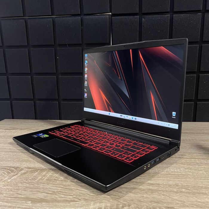 Ноутбук MSi GF 63 144Hz i7-12650H/16Gb/512Gb SSD/RTX4050 Б/В