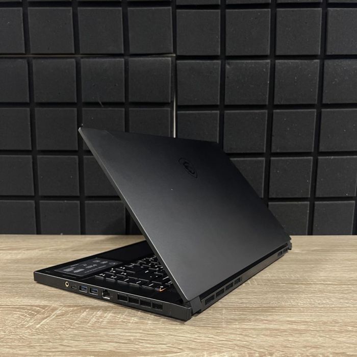 Ноутбук MSi Stealth 2.5K 165Hz i7-11800H/32gb/1Tb SSD/RTX3070 Б/В