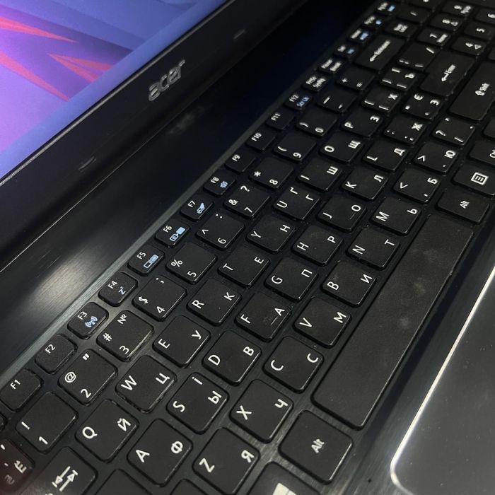 Ноутбук Acer Aspire E5-575G i3-6006U/8GB/128SSD+1TbHDD/940MX-2Gb Б/В