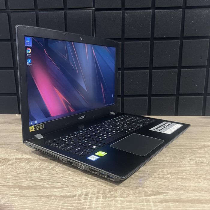 Ноутбук Acer Aspire E5-575G i3-6006U/8GB/128SSD+1TbHDD/940MX-2Gb Б/В