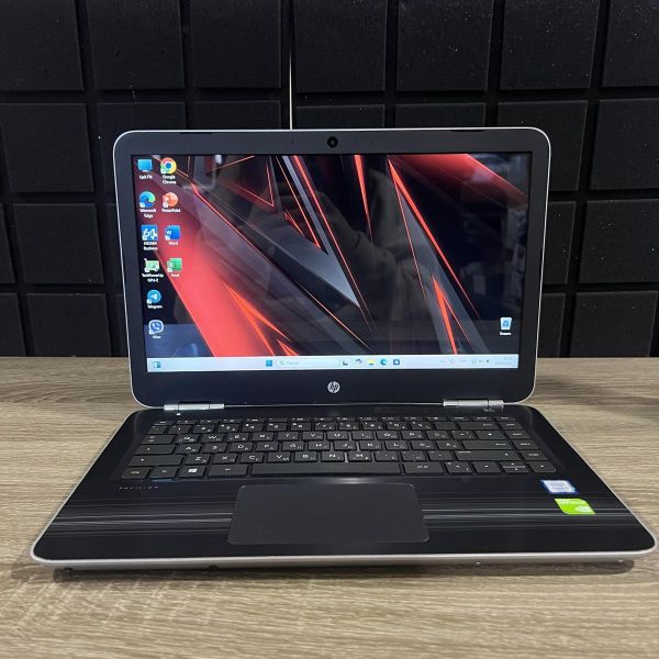 Ноутбук HP pavilion 14" i5-7200U/8GB/256SSD/940MX Б/В