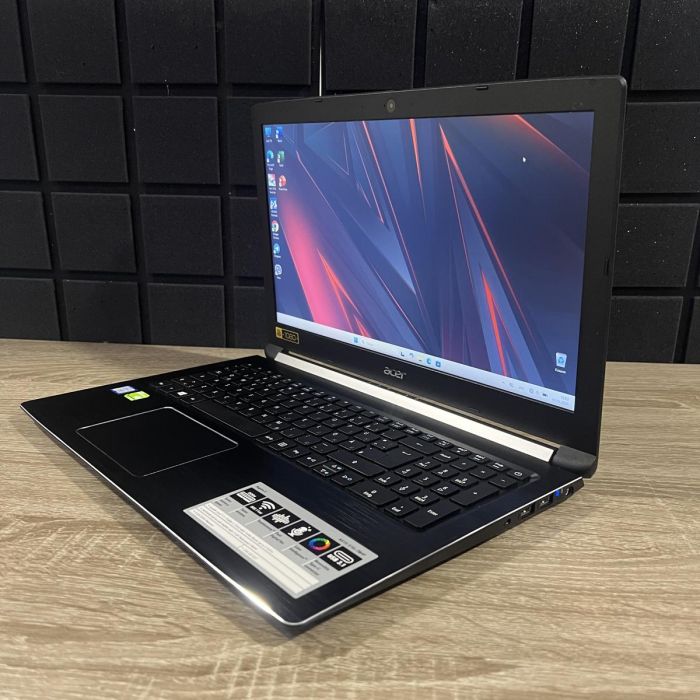 Ноутбук Acer Aspire i7-7500U/8GB/256SSD/940MX-2GB Б/В
