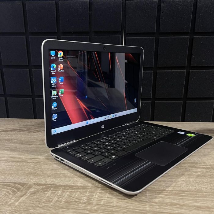 Ноутбук HP pavilion 14" i5-7200U/8GB/256SSD/940MX Б/В