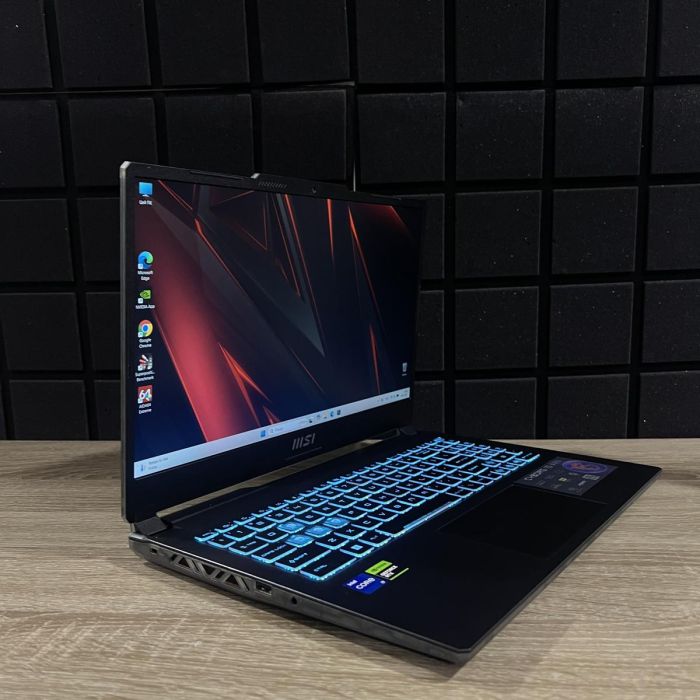 Ноутбук MSI Cyborg 15 144Hz i7-12650H/16GB/1TbSSD/RTX4060-8GB Б/В