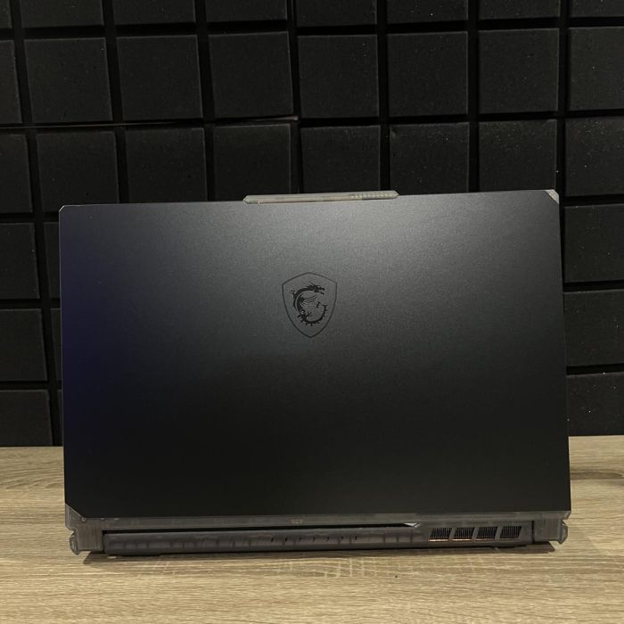 Ноутбук MSI Cyborg 15 144Hz i7-12650H/16GB/1TbSSD/RTX4060-8GB Б/В