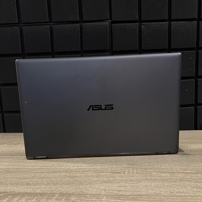 Сенсорний ноутбук ASUS Notebook Q536F i7-8565U/16GB/256SSD+2TbHDD/GTX1050MaxQ-2GB Б/В
