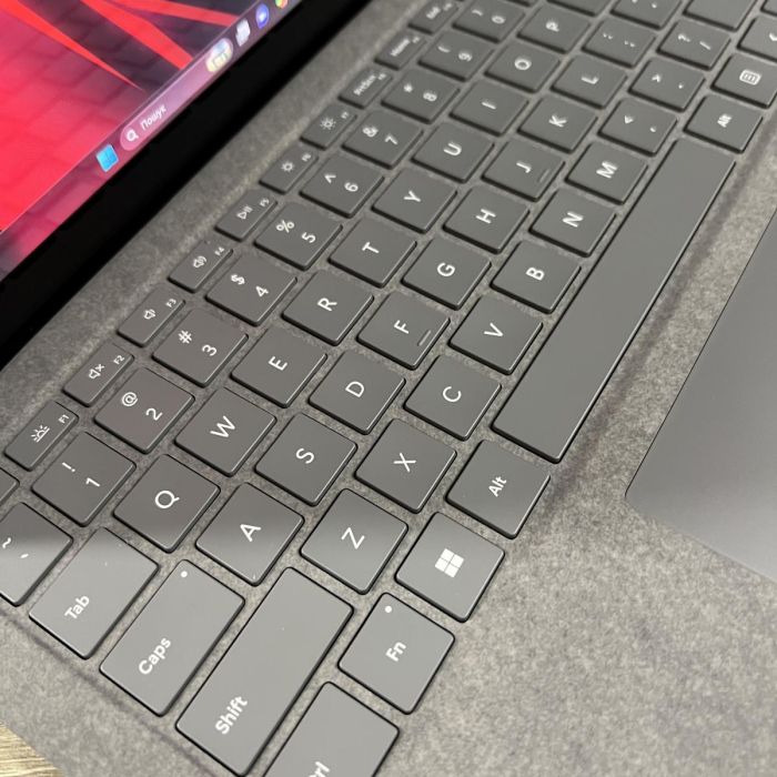 Сенсорний ноутбук Microsoft Surface Laptop 5 i5-1235U/8GB/512SSD/XeGraphics Б/В