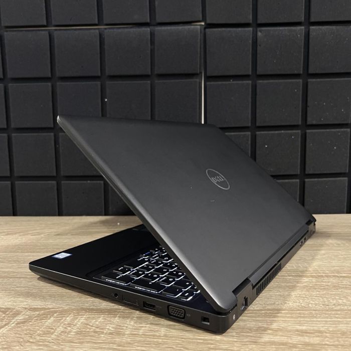 Ноутбук DELL Latitude 5590 i5-8350U/16GB/256SSD/MX130-2GB Б/В