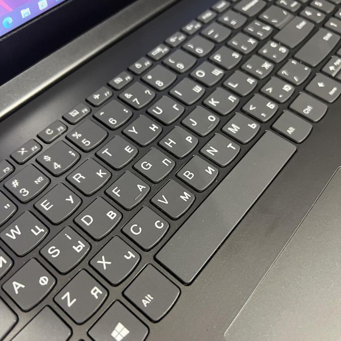 Ноутбук Lenovo IdeaPad 330 i5-8300H/8GB/512SSD/GTX1050 Б/В