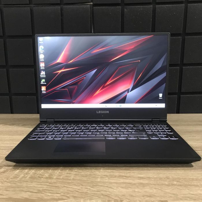 Ноутбук Lenovo Legion Y540-15IRH 144Hz i5-9300H/16GB/512SSD/GTX1660Ti-6GB Б/В