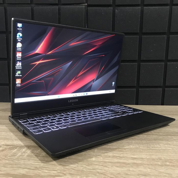Ноутбук Lenovo Legion Y540-15IRH 144Hz i5-9300H/16GB/512SSD/GTX1660Ti-6GB Б/В