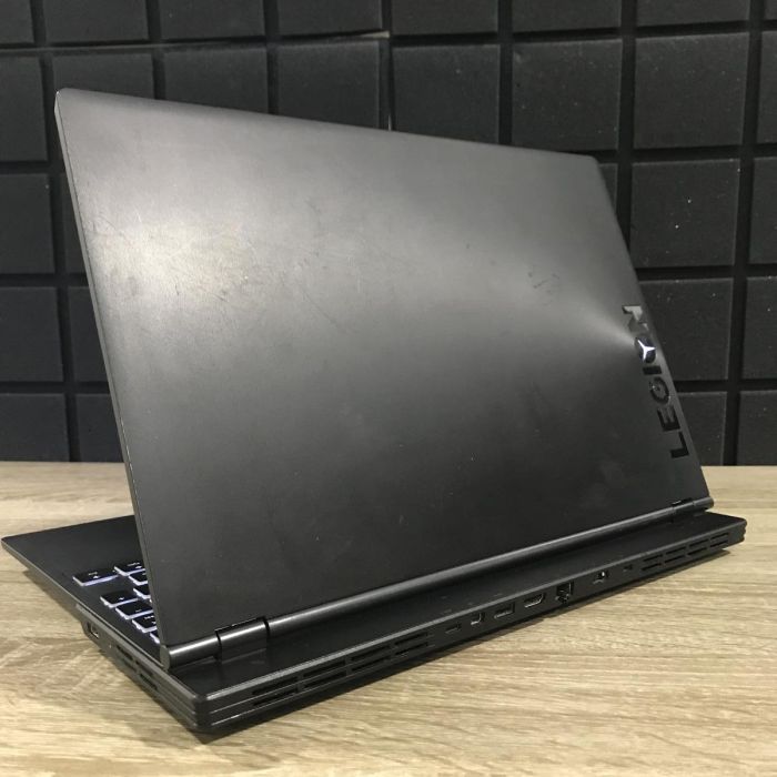 Ноутбук Lenovo Legion Y540-15IRH 144Hz i5-9300H/16GB/512SSD/GTX1660Ti-6GB Б/В