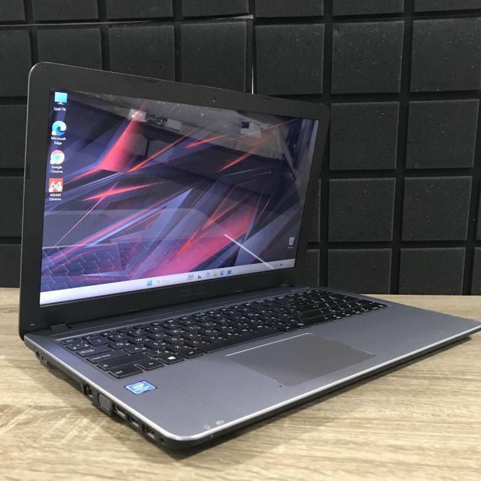 Ноутбук Asus R540S Intel N3710/4GB/120SSD/Intel HD Б/В