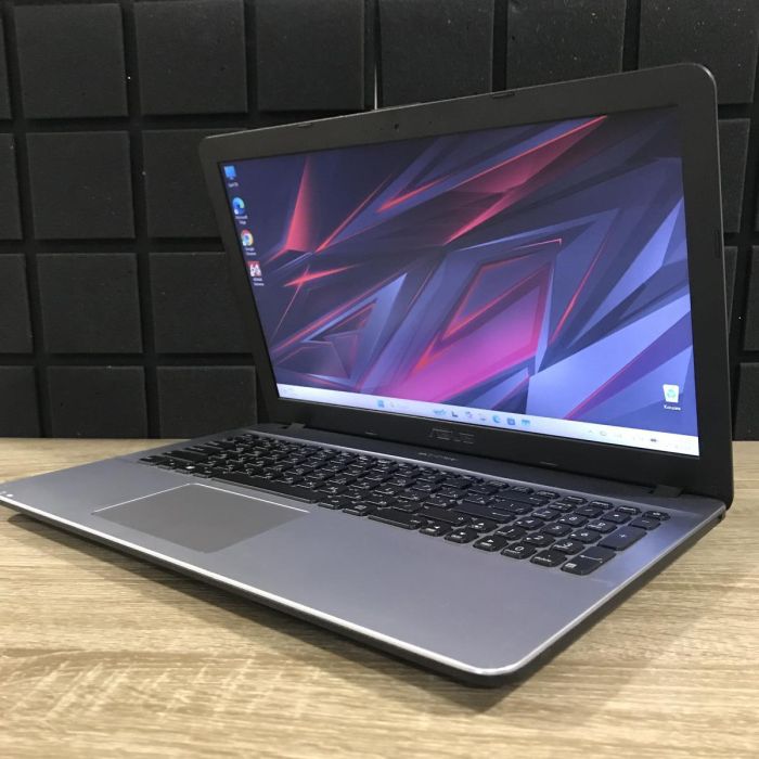 Ноутбук ASUS X541S Intel N3710/4GB/120SSD/Intel HD Б/В