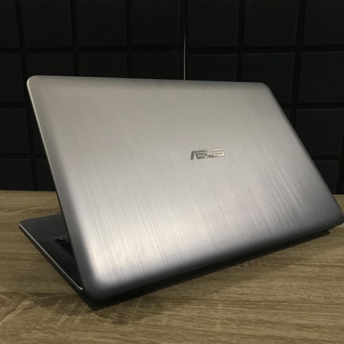 Ноутбук ASUS X541S Intel N3710/4GB/120SSD/Intel HD Б/В