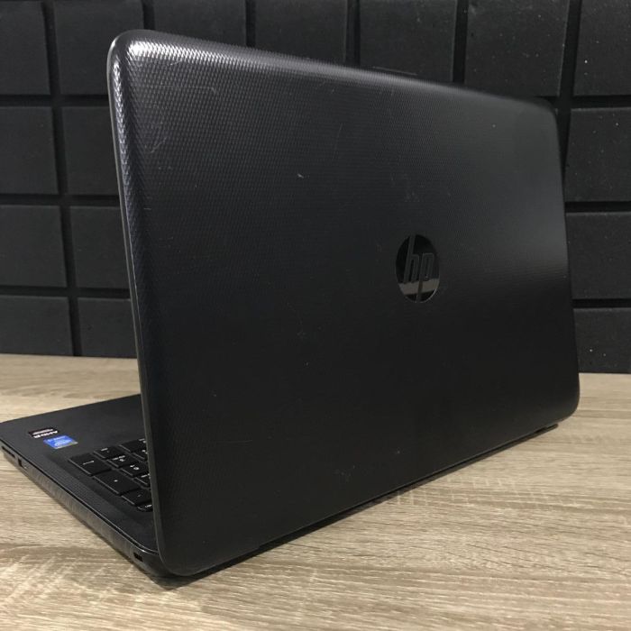 Ноутбук HP TPN-C125 I3-5005U/8GB/256SSD/RADEON R5 M330 Б/В