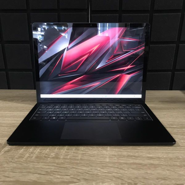 Ноутбук Microsoft Surface Laptop 3 13.5" 2K i7-1065G7/16GB/256SSD/Intel Iris Plus Б/В