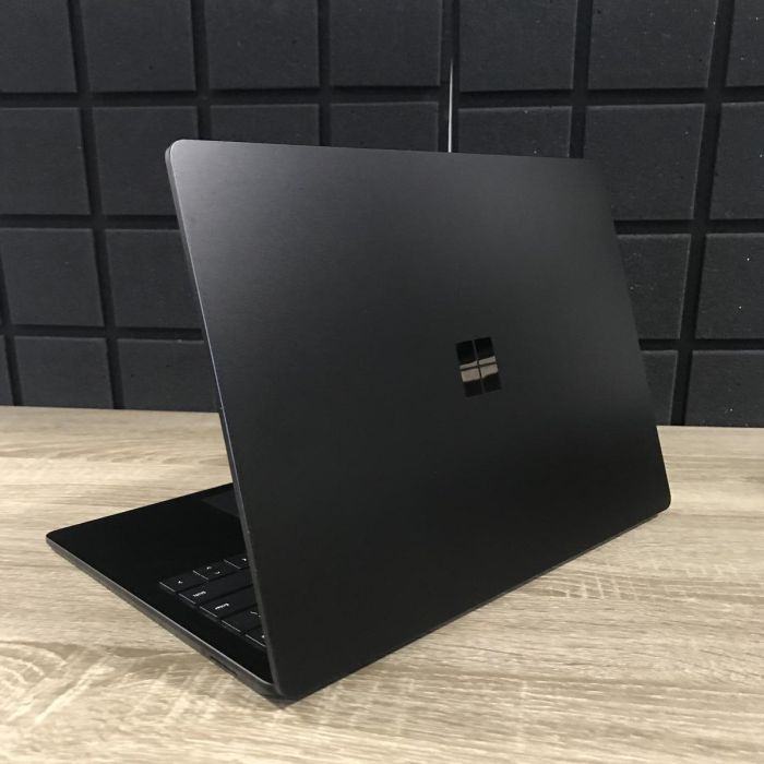 Ноутбук Microsoft Surface Laptop 3 13.5" 2K i7-1065G7/16GB/256SSD/Intel Iris Plus Б/В