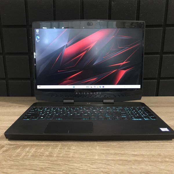 Ноутбук Alienware m15 i7-8750H/16GB/512SSD/GTX1660Ti-6GB Б/В