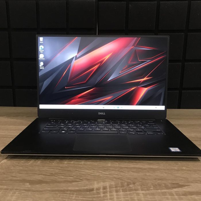 Ноутбук DELL Precision 5520 i7-6820HQ/16GB/512SSD/Quadro M1200-4GB Б/В