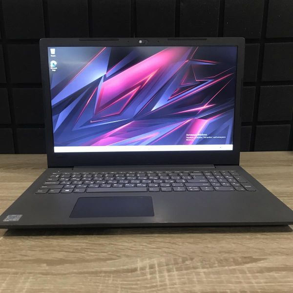 Ноутбук Lenovo V130-15IKB i3-7020U/8GB/256SSD/IntelHD 620 Б/В