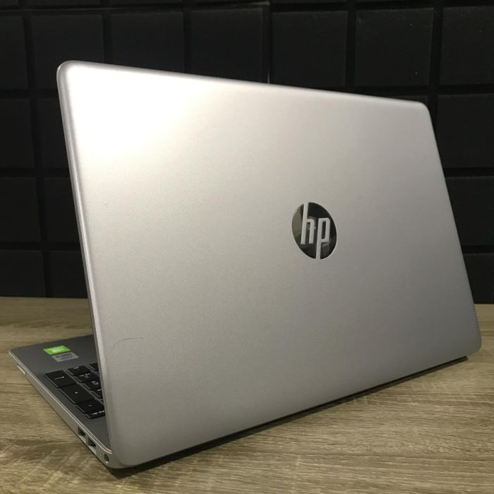 Ноутбук Hp 250 G8 i3-1005G/16GB/512SSD/MX130-2GB Б/В