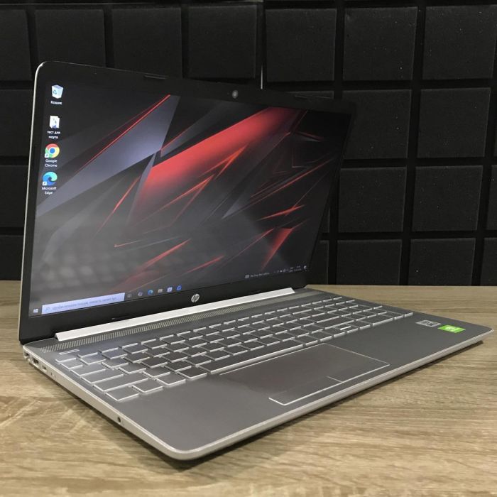 Ноутбук Hp Laptop 15 i3-1005G1/8GB/256SSD/MX130-2GB Б/В