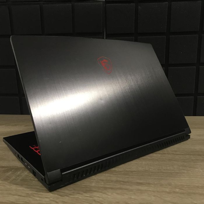 Ноутбук MSI GF65 Thin 10UE 144Hz i5-10500H/16GB/512SSD/RTX3060-6GB Б/В