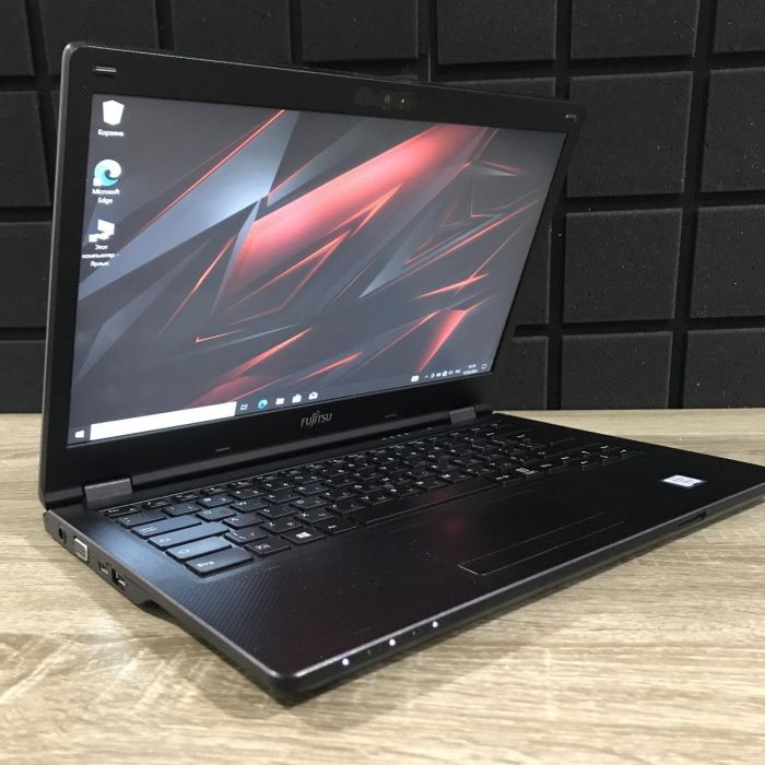 Ноутбук Fujitsu LIFEBOOK E548 i5-7200U/8GB/256SSD/Intel Graphics Б/В