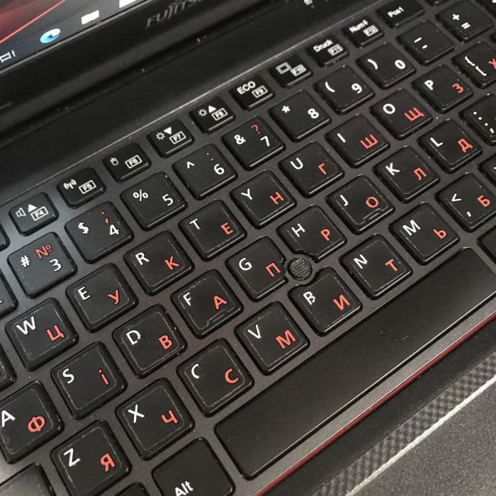 Ноутбук Fujitsu LIFEBOOK E548 i5-7200U/8GB/256SSD/Intel Graphics Б/В