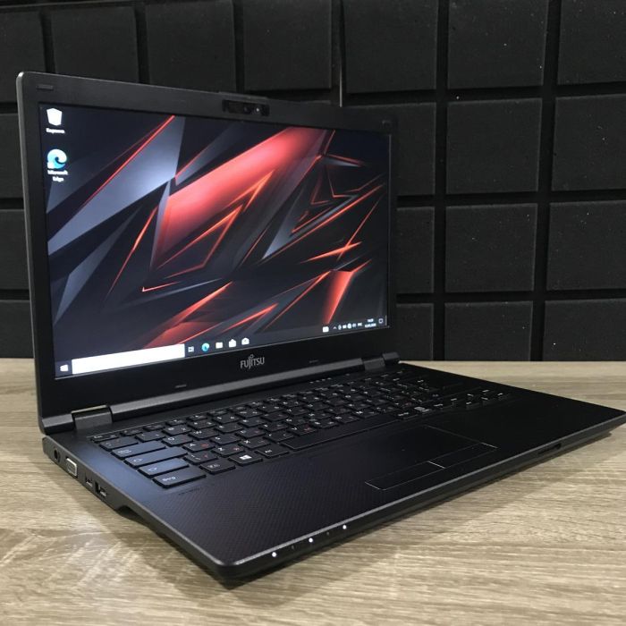 Ноутбук Fujitsu LIFEBOOK E548 i5-7200U/8GB/256SSD/IntelHD Б/В