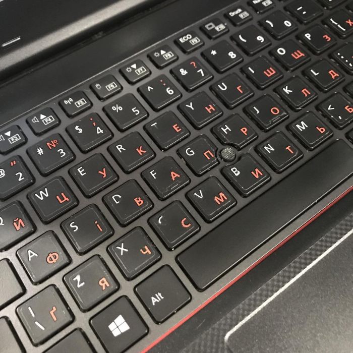 Ноутбук Fujitsu LIFEBOOK E548 i5-7200U/8GB/256SSD/IntelHD Б/В
