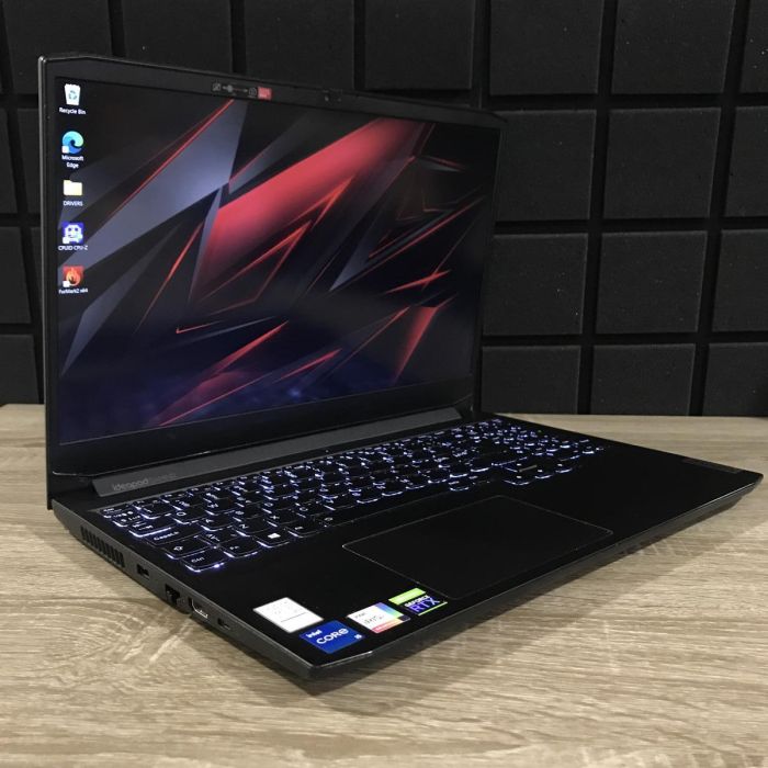 Ноутбук Lenovo IdeaPad Gaming 3 15IHU6 120Hz i5-11300H/16GB/512SSD/RTX3050-4GB Б/В