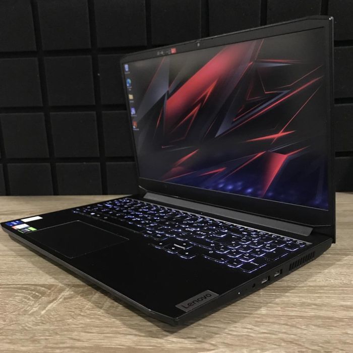 Ноутбук Lenovo IdeaPad Gaming 3 15IHU6 120Hz i5-11300H/16GB/512SSD/RTX3050-4GB Б/В