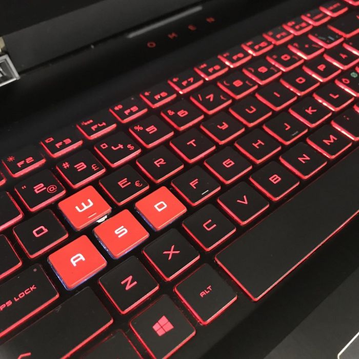 Ноутбук HP OMEN 17 i7-7700HQ/16GB/256SSD+1TBHDD/GTX1070-8GB Б/В