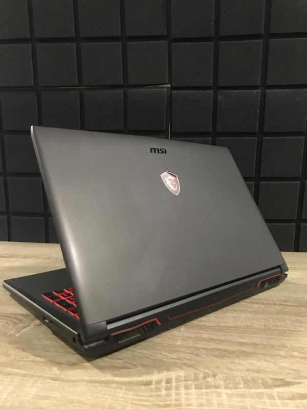 Ноутбук MSI GV62 7RE i5-7300HQ/12GB/128SSD+1TBHDD/GTX1050Ti-4GB Б/В