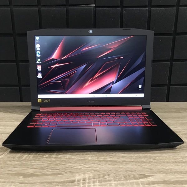 Ноутбук Acer Nitro AN515-31 i5-8250U/8GB/256SSD/MX150-2GB Б/В