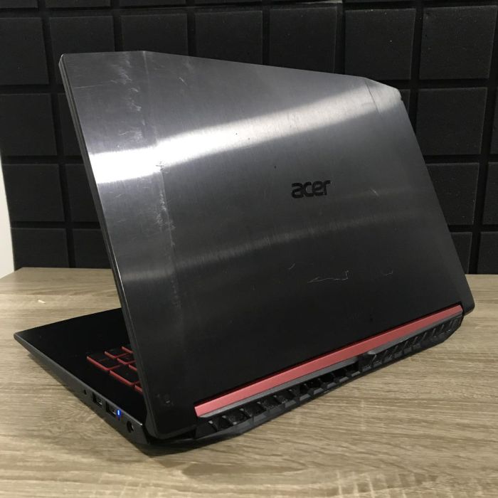 Ноутбук Acer Nitro AN515-31 i5-8250U/8GB/256SSD/MX150-2GB Б/В