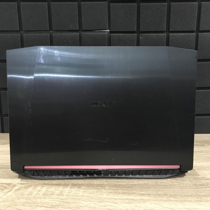 Ноутбук Acer Nitro AN515-31 i5-8250U/8GB/256SSD/MX150-2GB Б/В