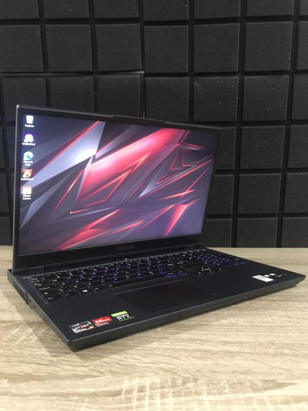Ноутбук Lenovo Legion 5 15ACH6 165Hz Ryzen 5 5600H/16GB/512SSD/RTX3050-4GB Б/В