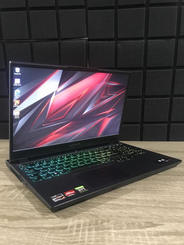 Ноутбук Lenovo Legion 5 15ACH6H 165Hz Ryzen 7 5800H/32GB/512SSD/RTX3070-8GB Б/В