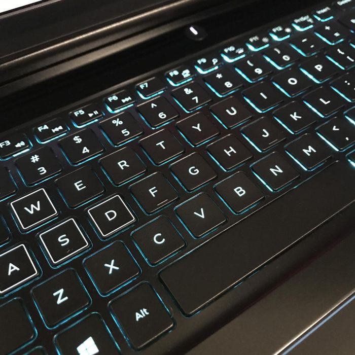 Ноутбук DELL G7 7790 17" i7-9750H/16GB/256SSD+1TBHDD/RTX2060-6GB Б/В