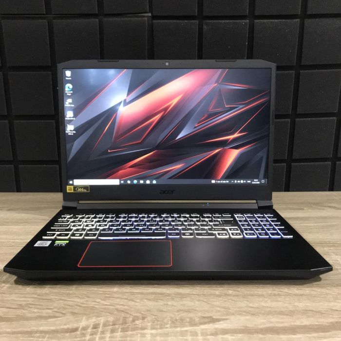 Ноутбук Acer Nitro AN515-55 144Hz i5-10300H/16GB/512SSD/RTX2060-6GB Б/В