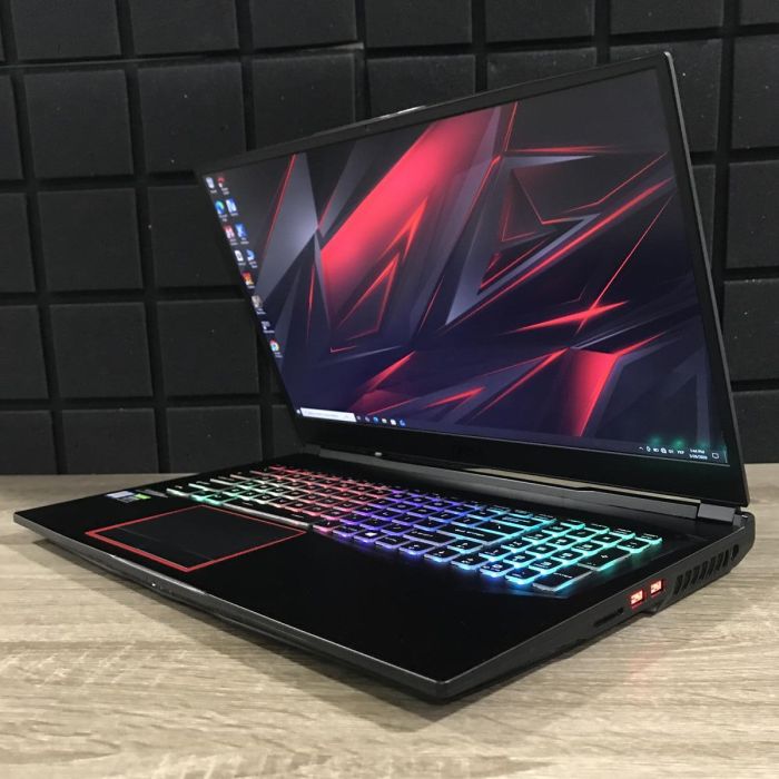 Ноутбук MSI GE75 Raider 144Hz 17" i7-9750H/16GB/512SSD/RTX2080-8GB Б/В