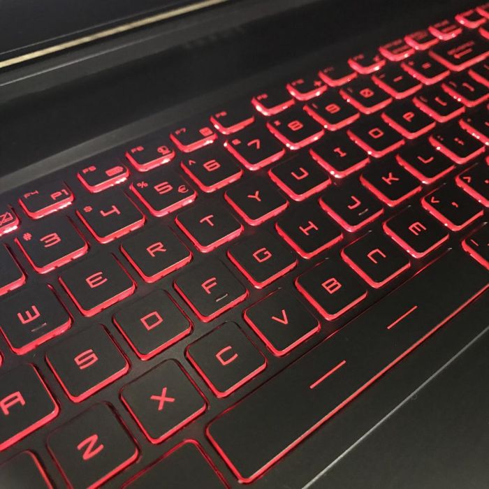 Ноутбук MSI GL63 8SE 120Hz i7-8750H/16GB/256SSD+1TB HDD/RTX2060-6GB Б/В