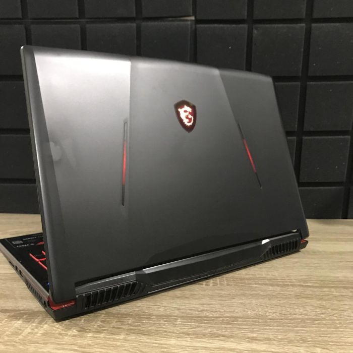 Ноутбук MSI GL63 8SE 120Hz i7-8750H/16GB/256SSD+1TB HDD/RTX2060-6GB Б/В