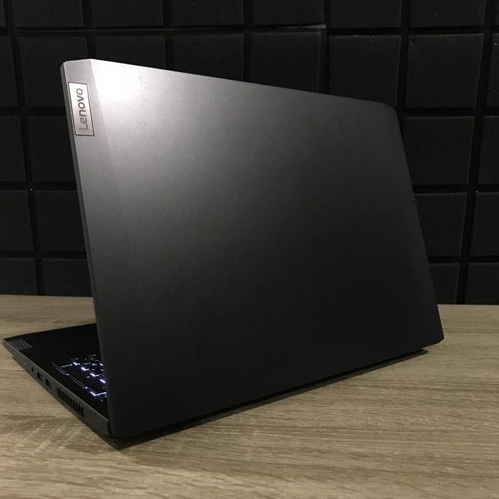 Ноутбук Lenovo IdeaPad Gaming 3 15ACH6 120Hz Ryzen 5 5600/16GB/512SSD/RTX3050-4GB Б/В