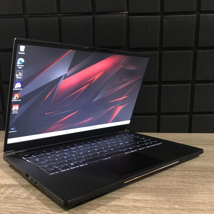 Ноутбук Komplett LAPQC71A 144Hz i7-9750H/16GB/1TBSSD/GTX1660Ti-6GB Б/В